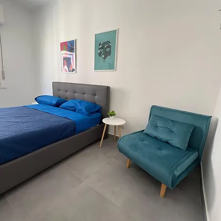 Habitat: Luxury Centro ナポリ