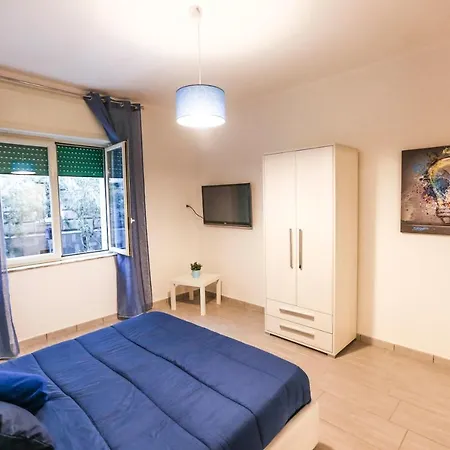 Habitat: Luxury Centro 나폴리