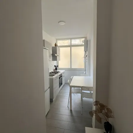 Apartment Habitat: Luxury Centro Naples